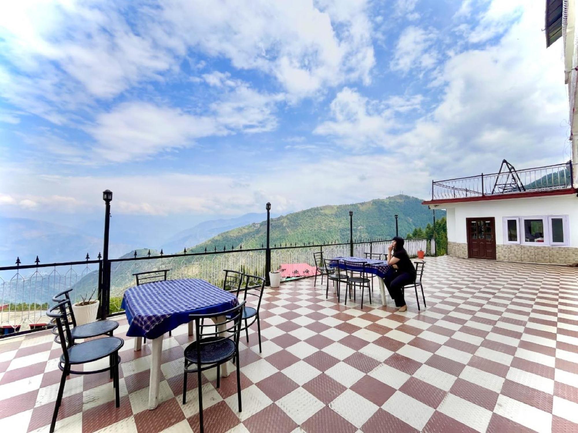 Khajjiar Sparkle Star Resort מראה חיצוני תמונה