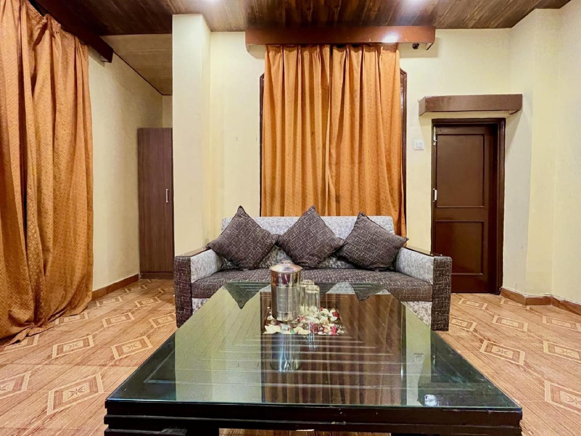 Khajjiar Sparkle Star Resort מראה חיצוני תמונה