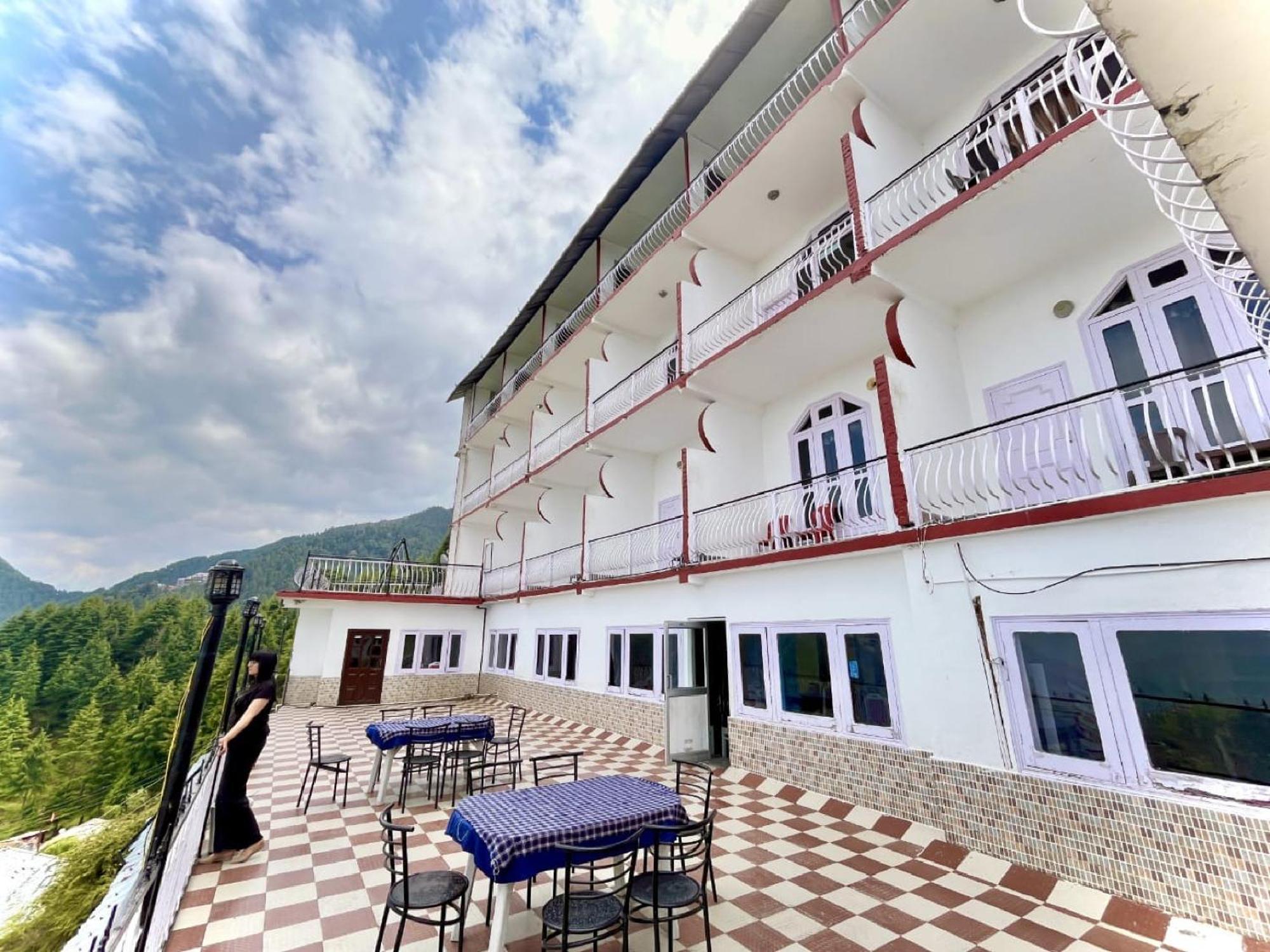 Khajjiar Sparkle Star Resort מראה חיצוני תמונה