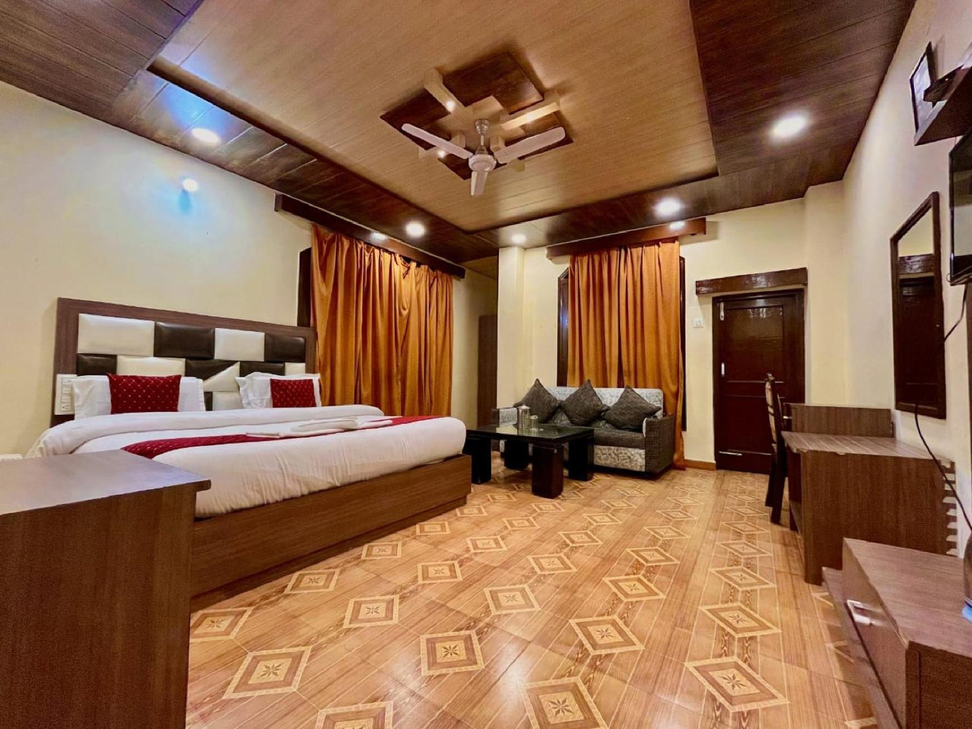 Khajjiar Sparkle Star Resort מראה חיצוני תמונה